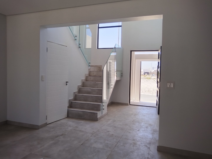 4 Bedroom Property for Sale in Sandown Western Cape